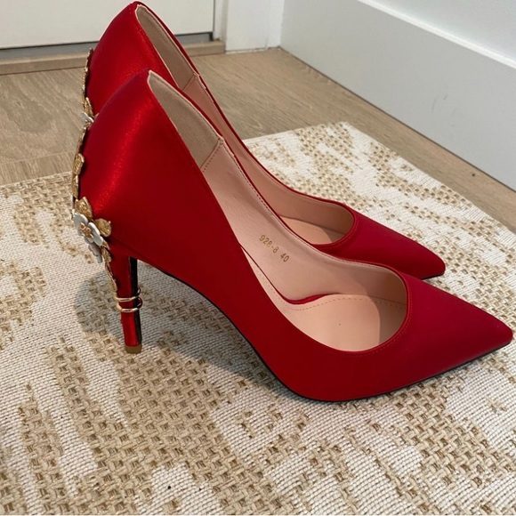 Chinese Tea Ceremony Heels SOLD - Picture 3 of 3